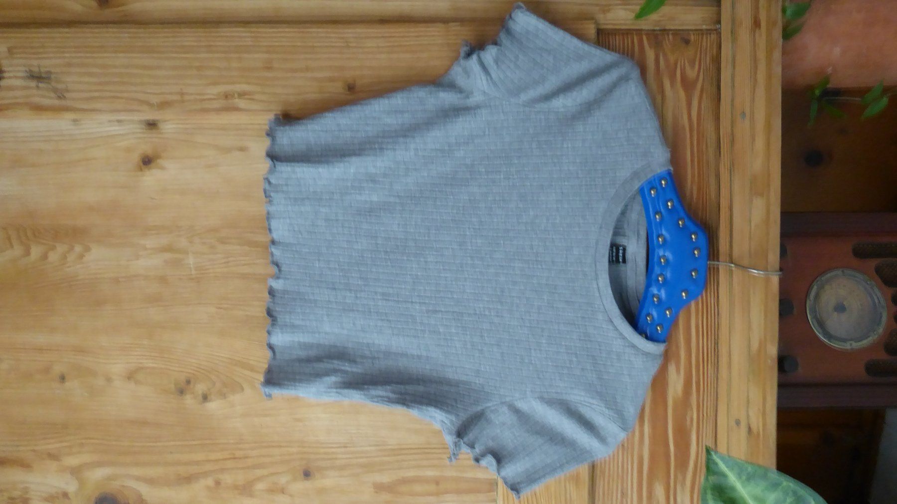 Shein T-shirt: Bauchfreies Tshirt Gr M  SHEIN – Usato da Sargans venduto da Benziner 2