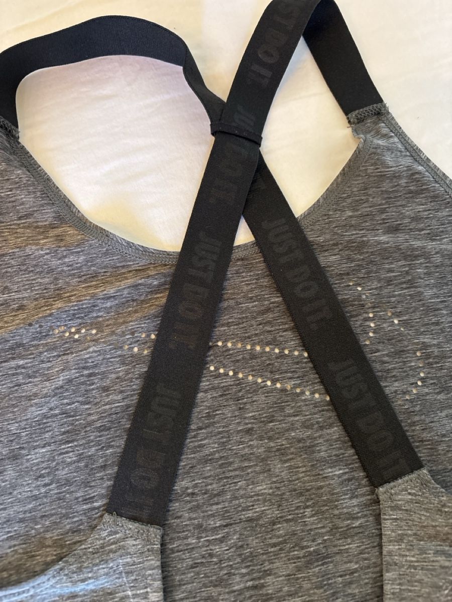 Nike Top: Nike Sport Top loosefit M – Usato da Mönchaltorf venduto da kristy_b 3