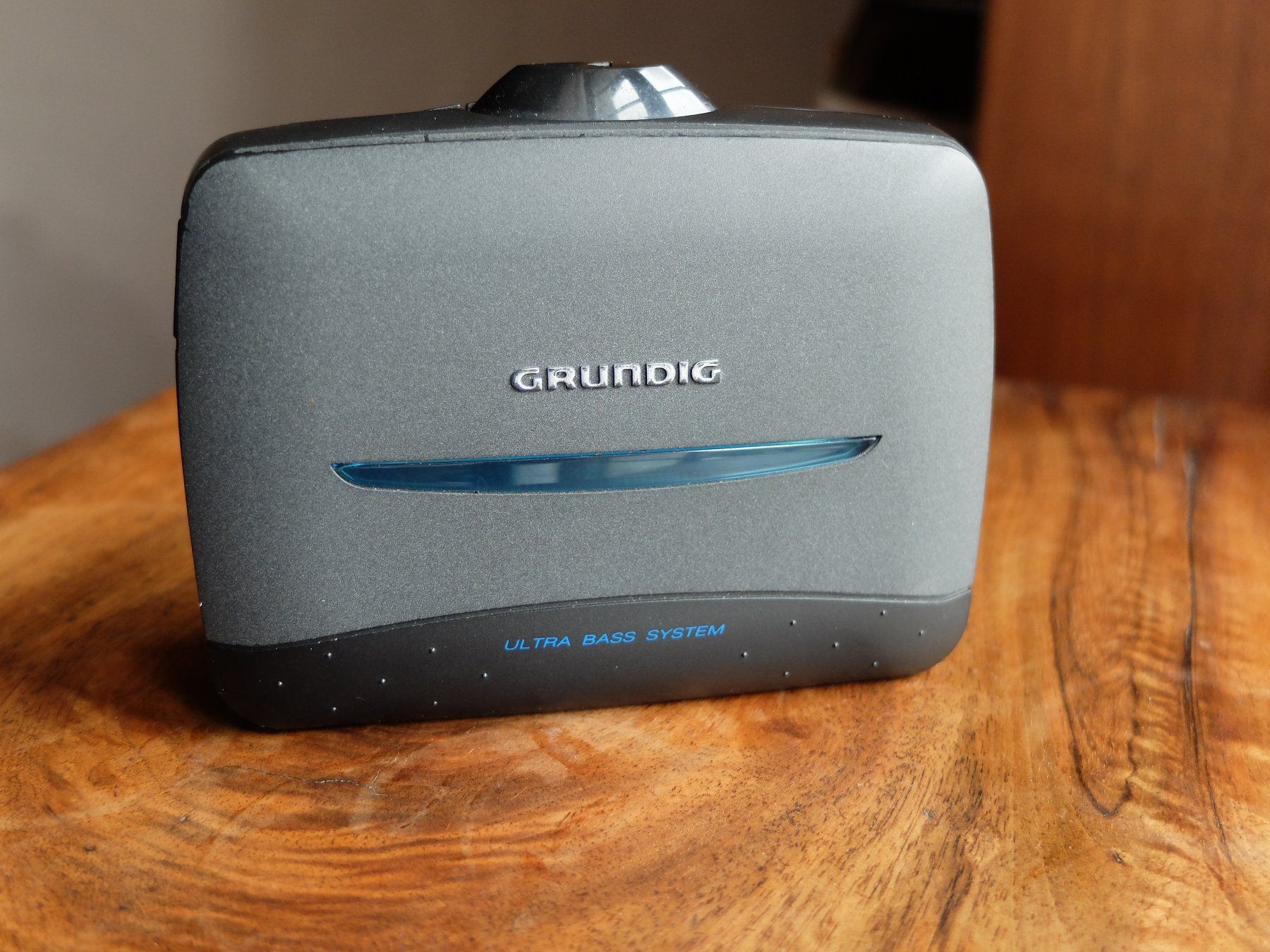 Grundig Lettore multimediale portatile: Walkman GRUNDIG GW-X 20 – Usato da Greppen venduto da Fuerstigor