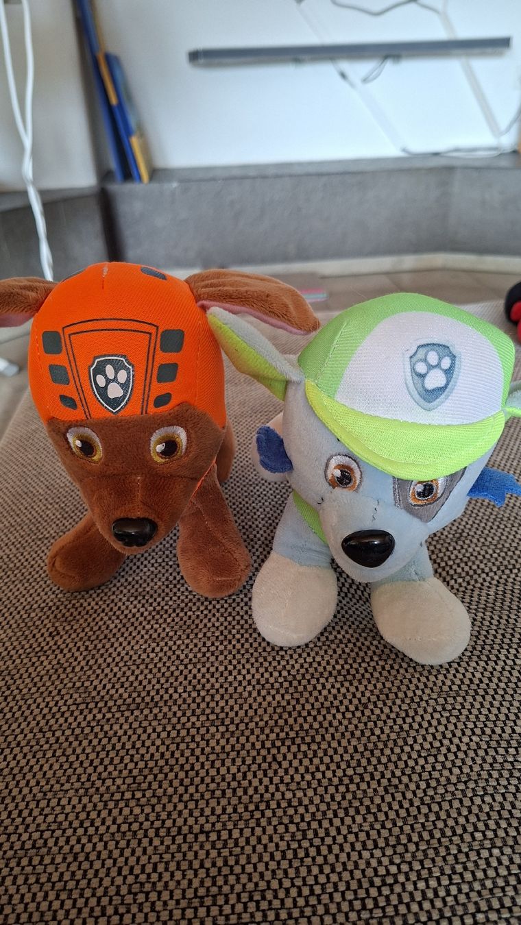 Spielzeuge: 2 Plüsch Paw Patrol Hunde – Neu (gemäss Beschreibung) aus Safnern von Brionne
