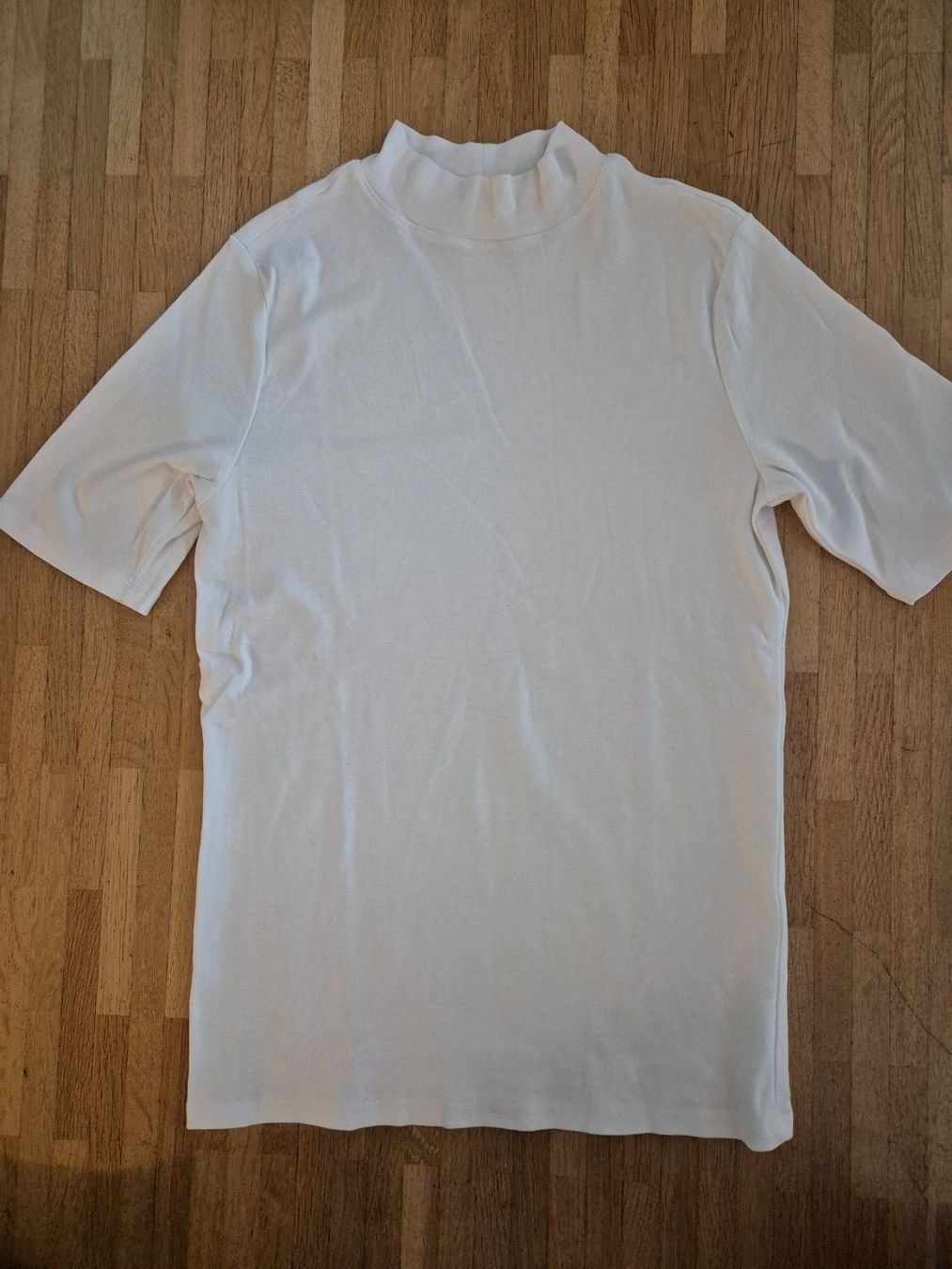 Esprit Lotti di vestiti: T-Shirt Paket Esprit Grösse S – Usato da Männedorf venduto da kakischusser 5