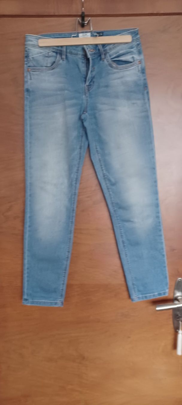 Jeans: Hose von OVS – Gebraucht aus Menziken von Nikkimcanton