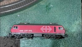 Modelleisenbahn Lokomotive SBB CFF FFS rot gebraucht