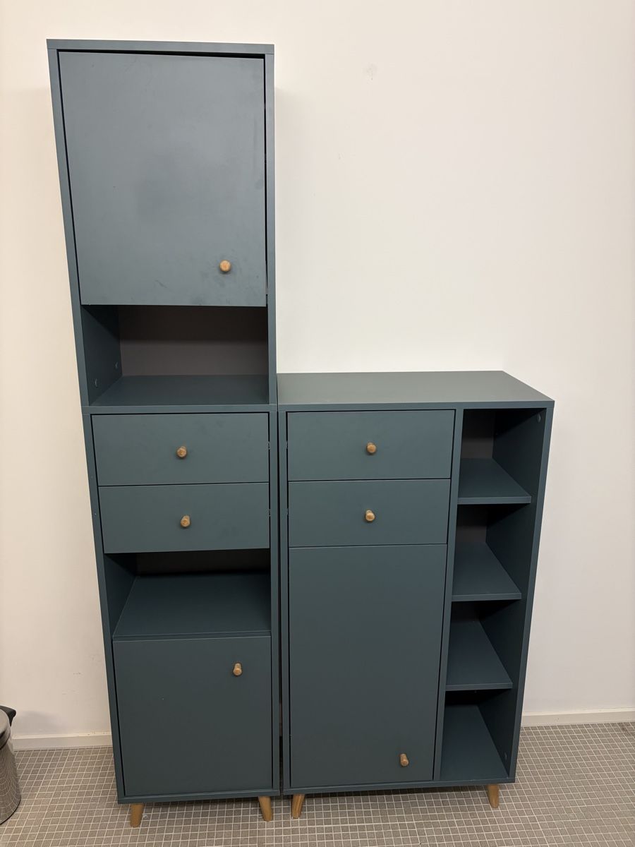 Cassettiere: Bathroom Furniture - Teal – Usato da Zürich venduto da jensmoll