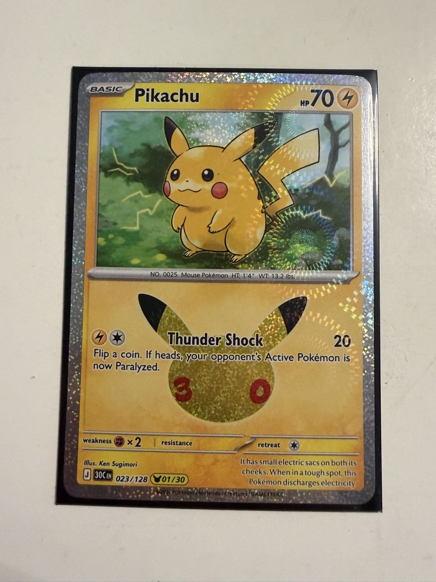 Pokémon Carte collezionabili: Pokemon 30th anniversary Pikachu 01/30 – Nuovo (secondo la descrizione) da Zürich venduto da Bomboo