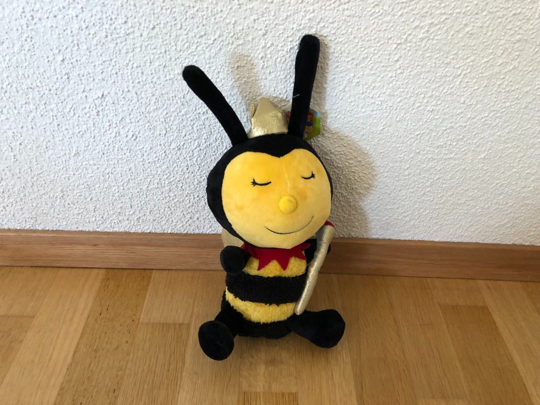 Coop Spielzeuge: Neu: Coop Trophy Bee Happy Bianca Plüschtier – Neu (gemäss Beschreibung) aus St. Gallen von Tt101889 1