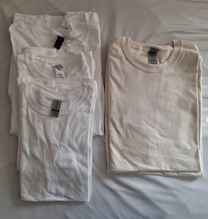 7x Blanko T-Shirts weiss, L und M