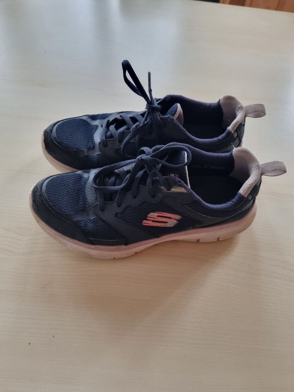 Skechers Scarpe per ragazze: Skechers Flex-Lite Turnschuhe Gr. 36 – Usato da Reichenbach i. K. venduto da Fanki83 2