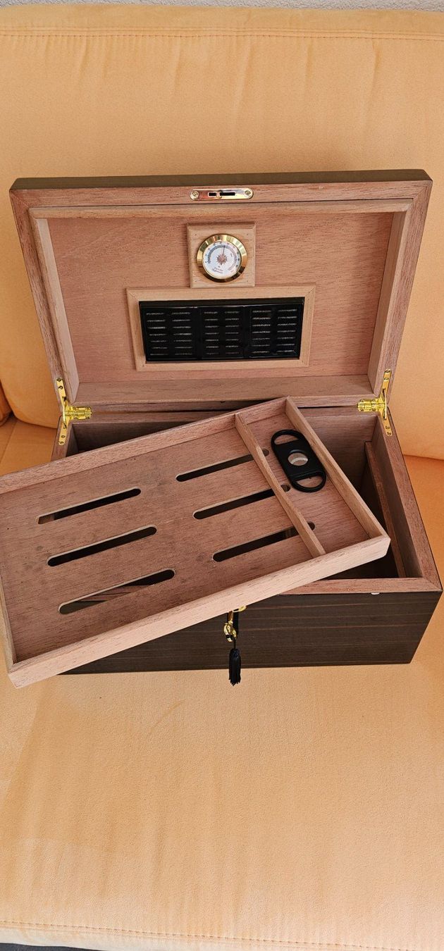Humidore: Humidor – Gebraucht aus Rüti / ZH von Diver40 1