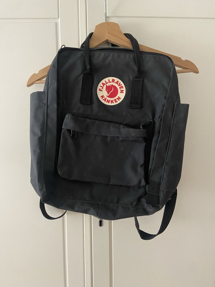 Fjällräven Zaini: Fjällräven Kanken Rucksack Schwarz – Usato da Bern venduto da Chunny