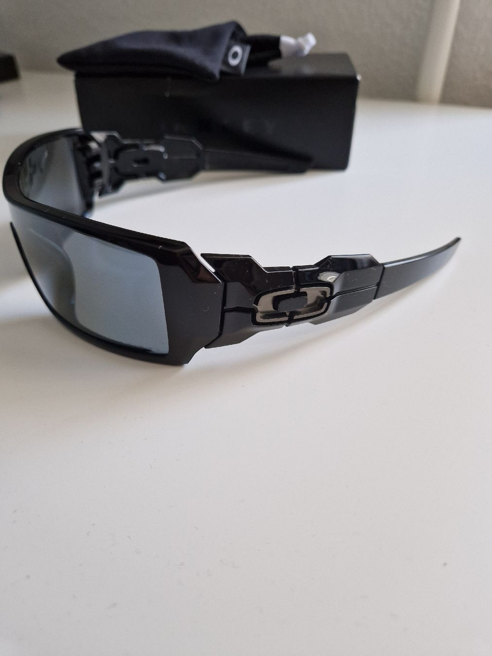 Brillen & Gläser: Oakley Oil Rig  polarized – Neu und originalverpackt aus Riehen von mbahn