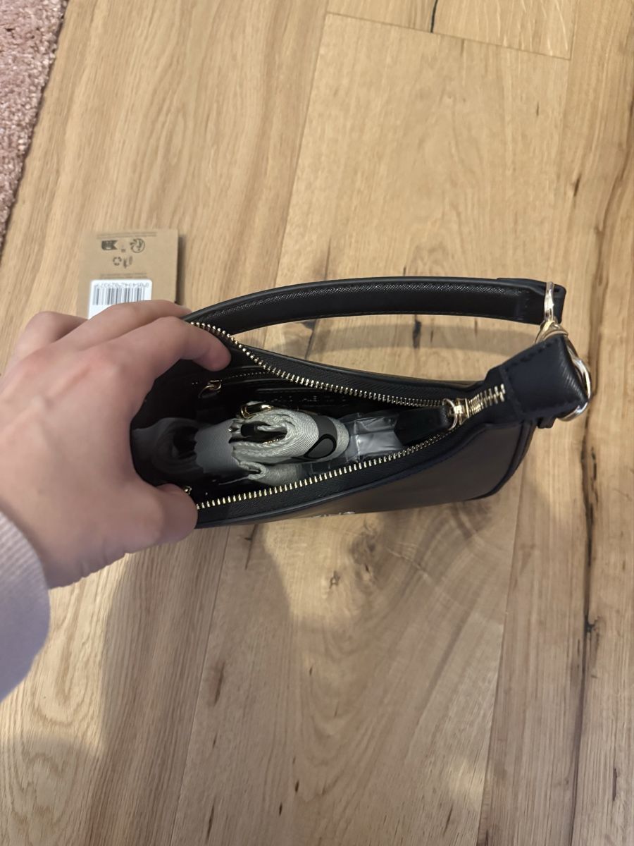 Valentino Borse da donna: Valentino Tasche – Nuovo e nell'imballaggio originale da Horriwil venduto da Verity2026 2