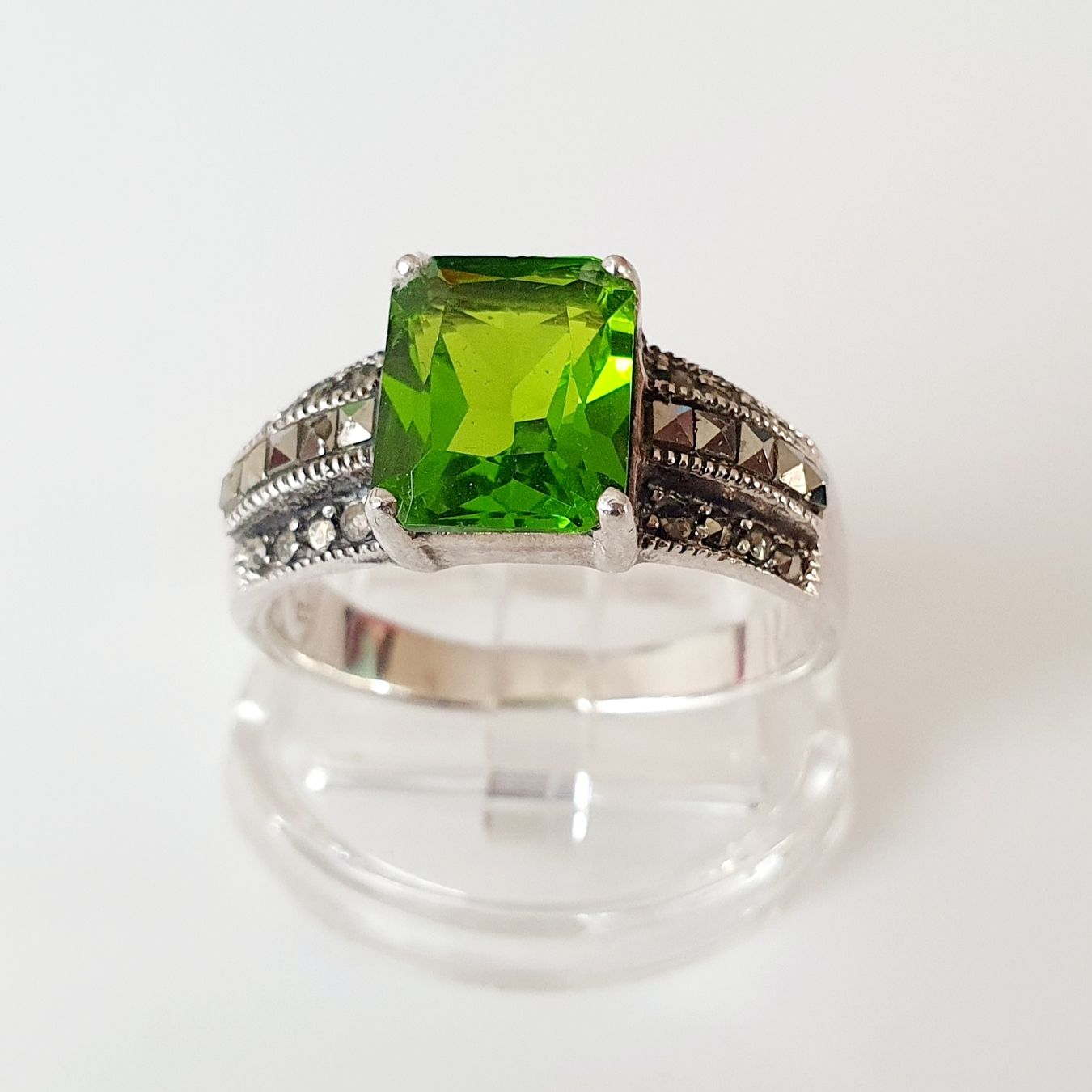 Ringe: Vintage Silber Ring  mit grünem Stein, Gr 19,9 mm – Gebraucht aus Kreuzlingen von Wunderkiste123