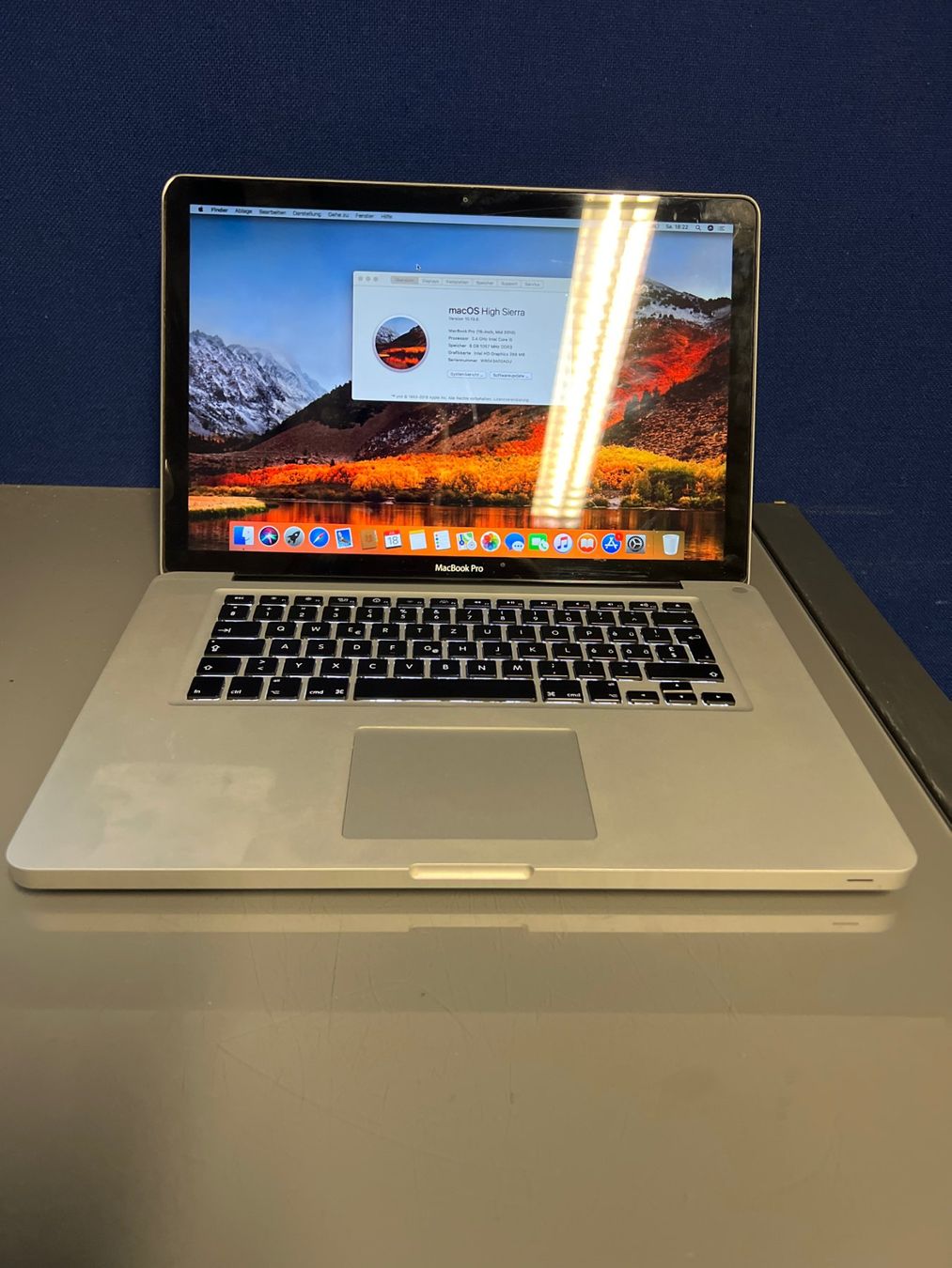 Apple Portables: MacBook Pro 15" 2010 i5 8GB & 250 HDD #12 – D'occasion à Dietikon par speedkauf