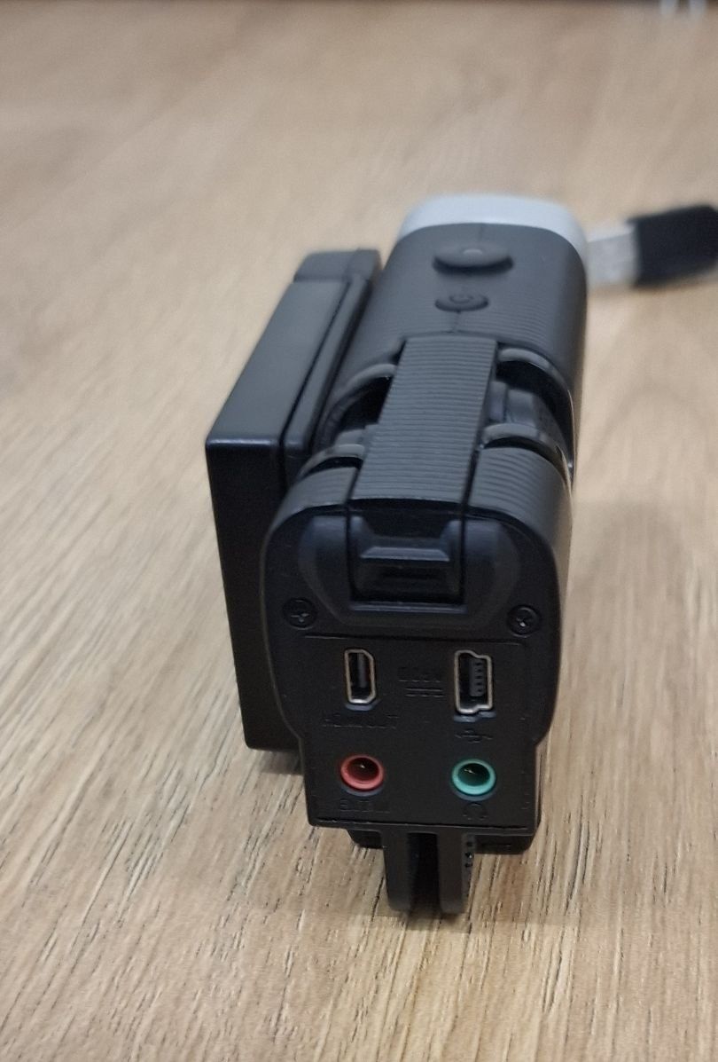 Videocamere: Zoom Q4n Handy Cam – Usato da Bern venduto da Laserchen24 4