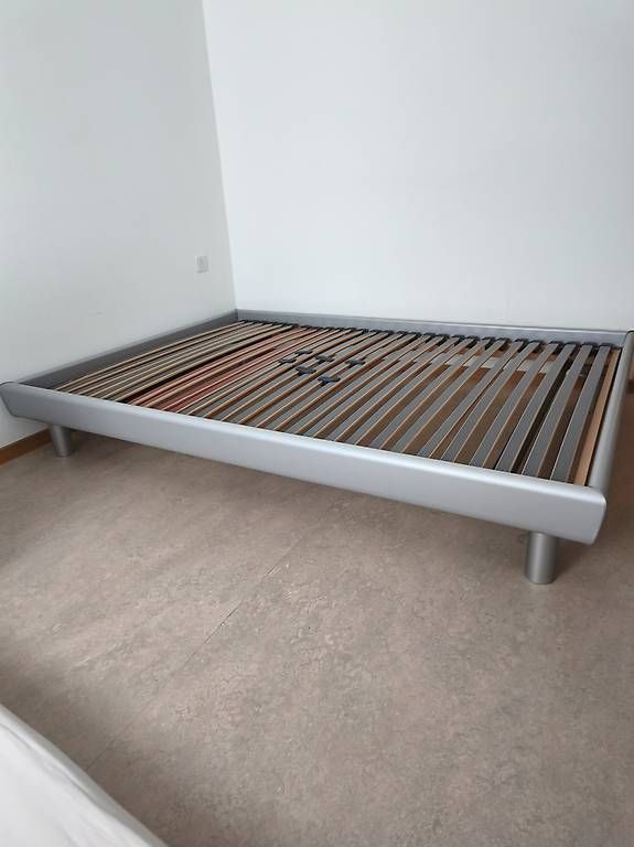 Letti: Bett – Usato da St. Gallen venduto da lis_8z5f 1