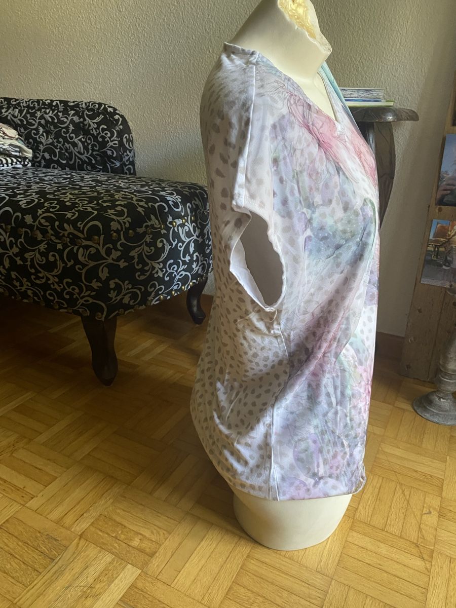 Bonita T-Shirts: Shirt Bonita M – Gebraucht aus Langenthal von flower101 1