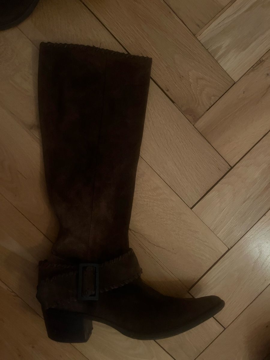 Scarpe da donna:  Wildleder Stiefel – Usato da Münchenbuchsee venduto da Luna171