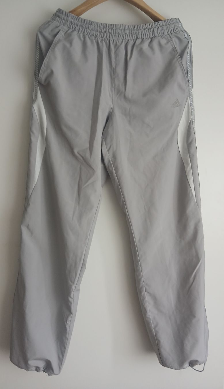 Adidas Pantaloni: Adidas Clima365 Light Grey Tracksuit Bottoms - Spring! – Usato da Watt venduto da Tomaf