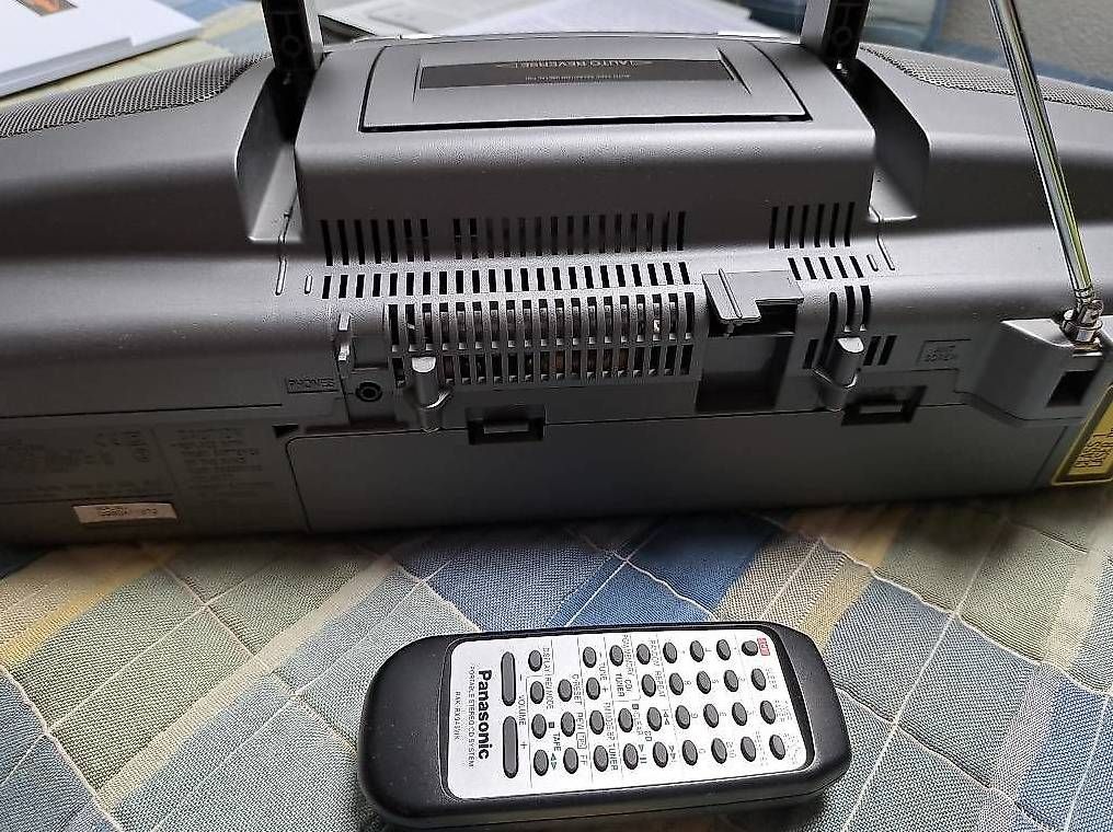 Panasonic Tragbarer Mediaplayer: PANASONIC STEREO CD-CC AUTO REVERSE m. FB – Gebraucht aus Effretikon von evasion62 3