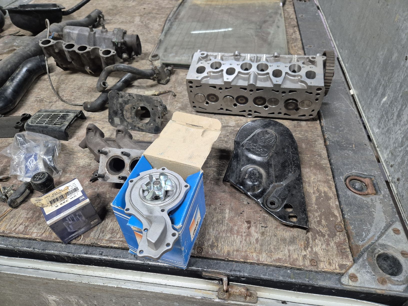 VW Tutti pezzi di ricambio auto: Vw Golf 1 Teile – Usato da Brienzwiler venduto da Bambus9197 2