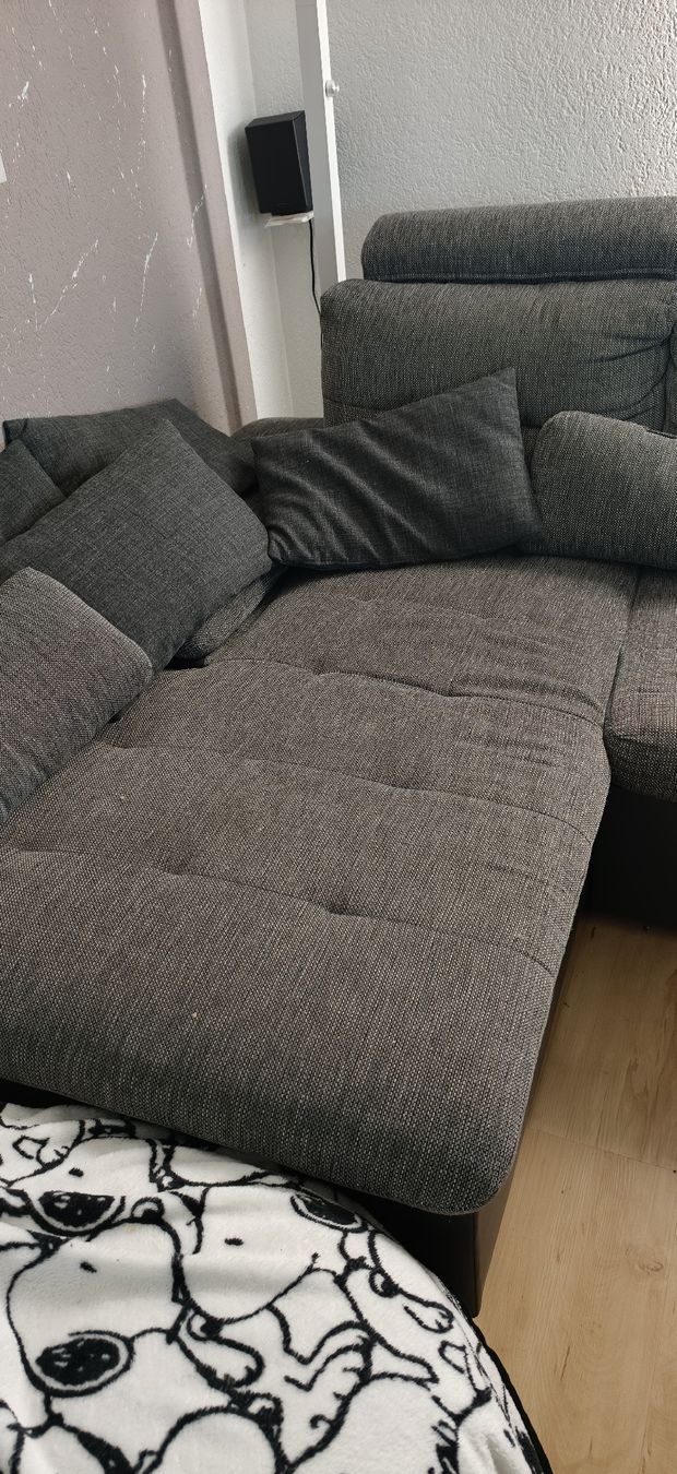 Sofas: Sofa mit Bettfunktion – Gebraucht aus Reinach AG von RemoPlus 1