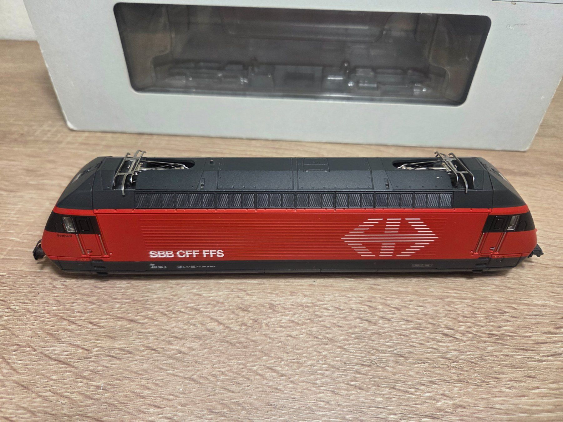 Märklin Modelleisenbahnen: Märklin 37460 E-Lok Serie 460 SBB Digital H0 – Gebraucht aus St-Aubin-Sauges von Lo_Go 4