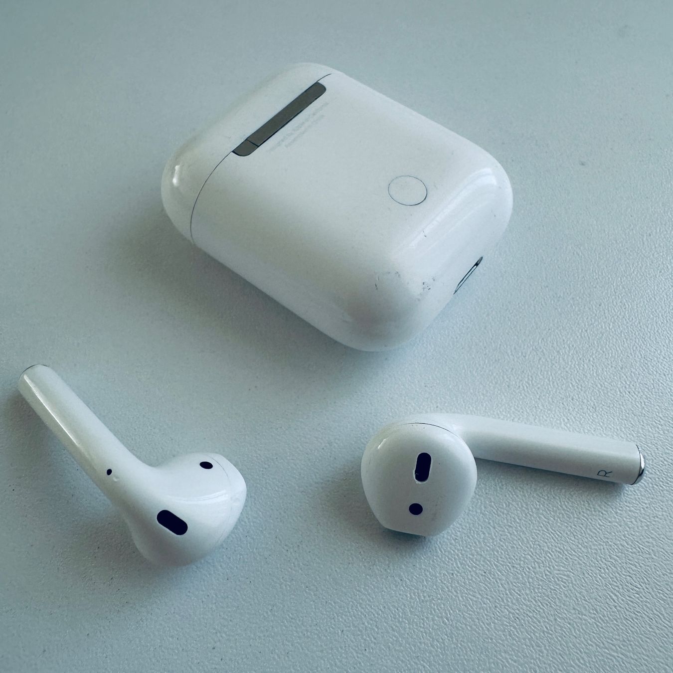 Apple Cuffie: Original Apple AirPods 2 Kopfhörer Wireless Lightning Kabel – Usato da Basel venduto da MY.AIRPODS.SHOP 6