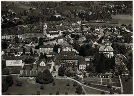 SG 228 Flugaufnahme WIL mit Frauenkloster St. Katharina GF