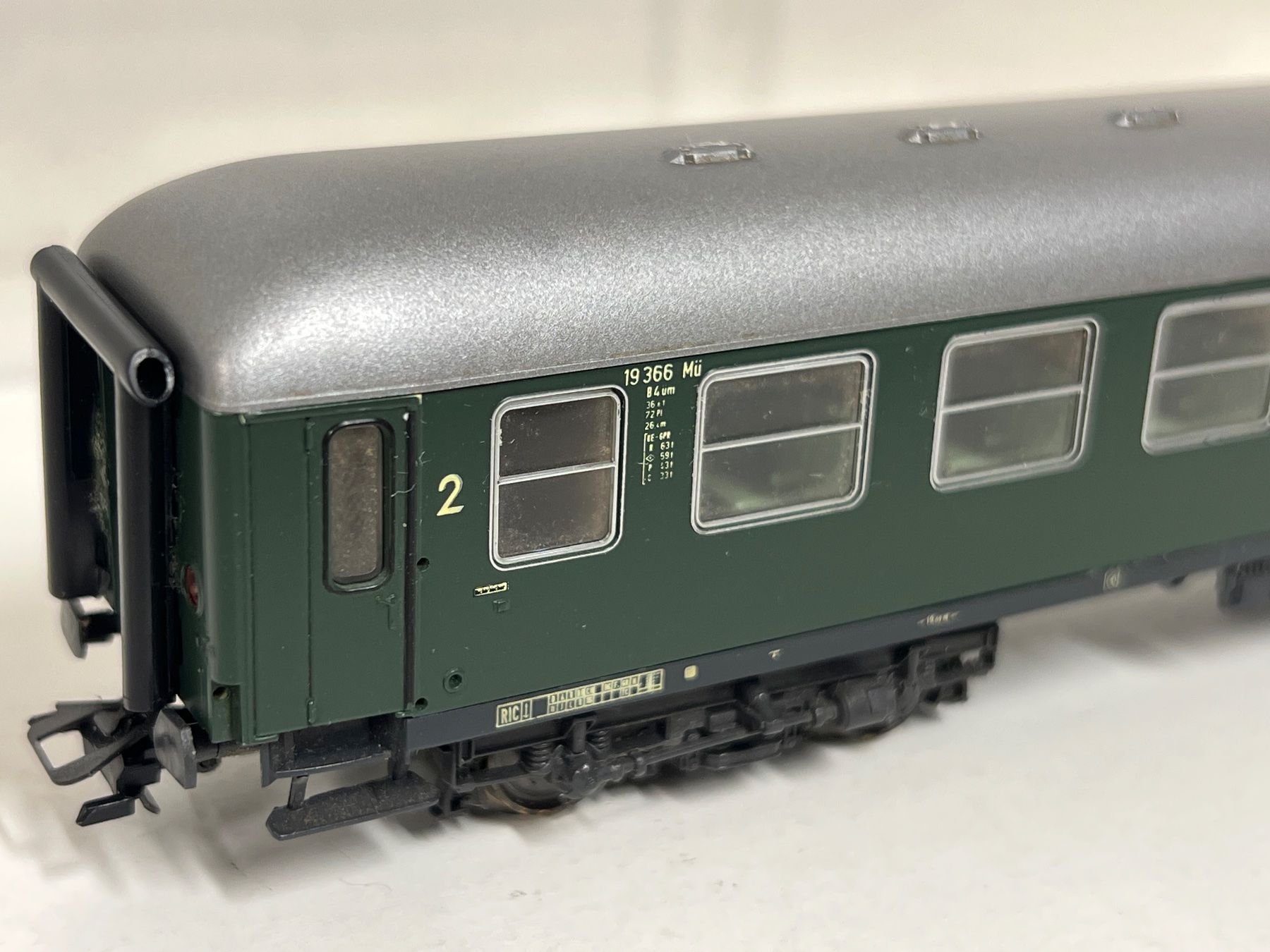 Roco Modelleisenbahnen: Roco  exact 1:87 DB 2.Kl. – Gebraucht aus Neuenhof von ludovicco 1