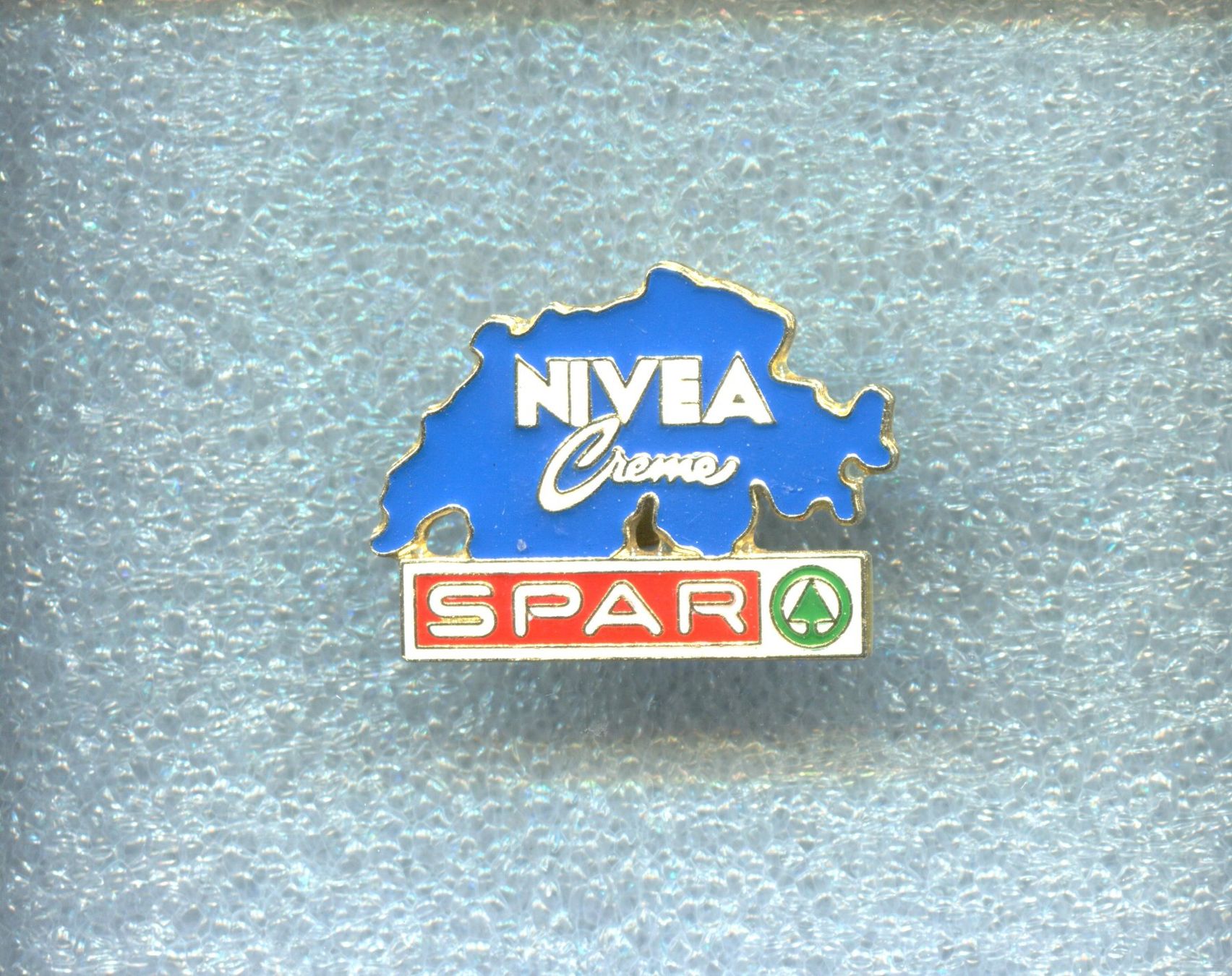 Plaketten & Abzeichen: SPAR  NIVEA Creme – Gebraucht aus Winterthur von Sammleroase