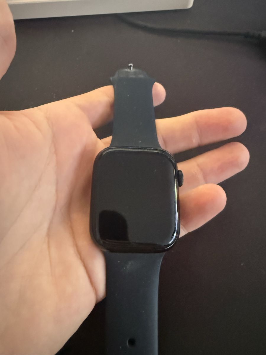 Apple Smartwatch: Apple Watch Series 7 GPS 45mm – D'occasion à Davos Dorf par Nino.Schneider 1