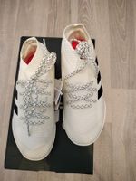 adidas Hallenschuhe Gr. 31, neu und ungetragen