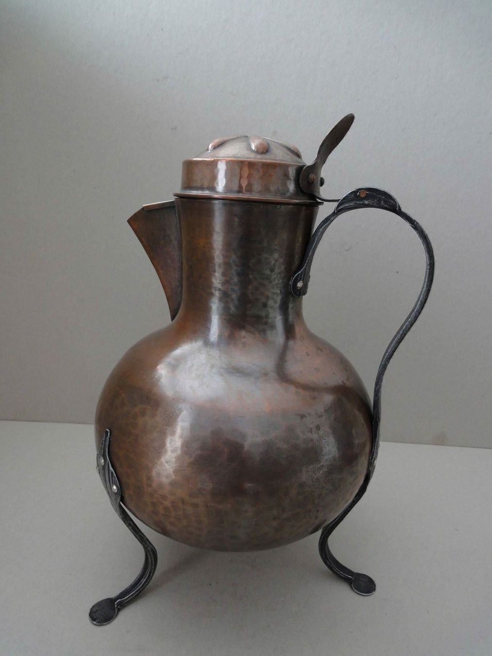 Teekannen: Antiker Kaffee-Kupferkrug – Gebraucht aus Chur von omonia