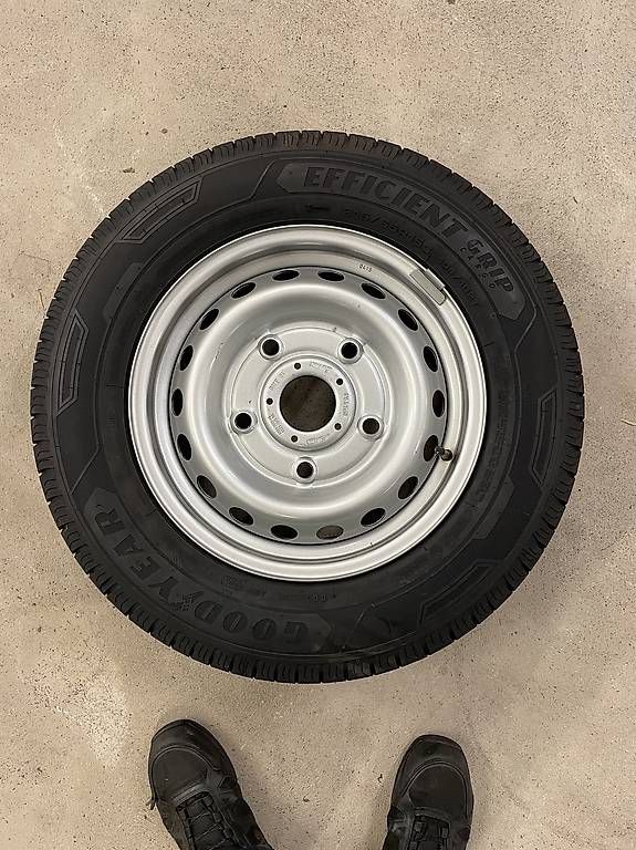 Pneumatici & Ruote complete: Ford Transit Sommerräder – Usato da Oberglatt ZH venduto da ElRa95 1