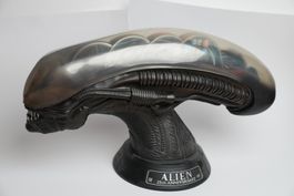 Alien 25th anniversary DVD Box Set Collectors Head