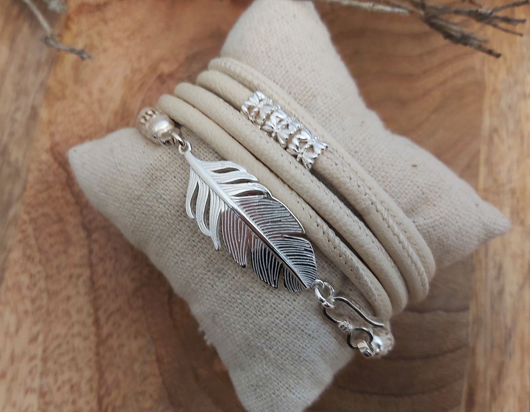 Bracciali & Braccialetti: VANESSA: Kombiarmband écru – Nuovo e nell'imballaggio originale da Mühlethal venduto da nicita-modeschmuck 2