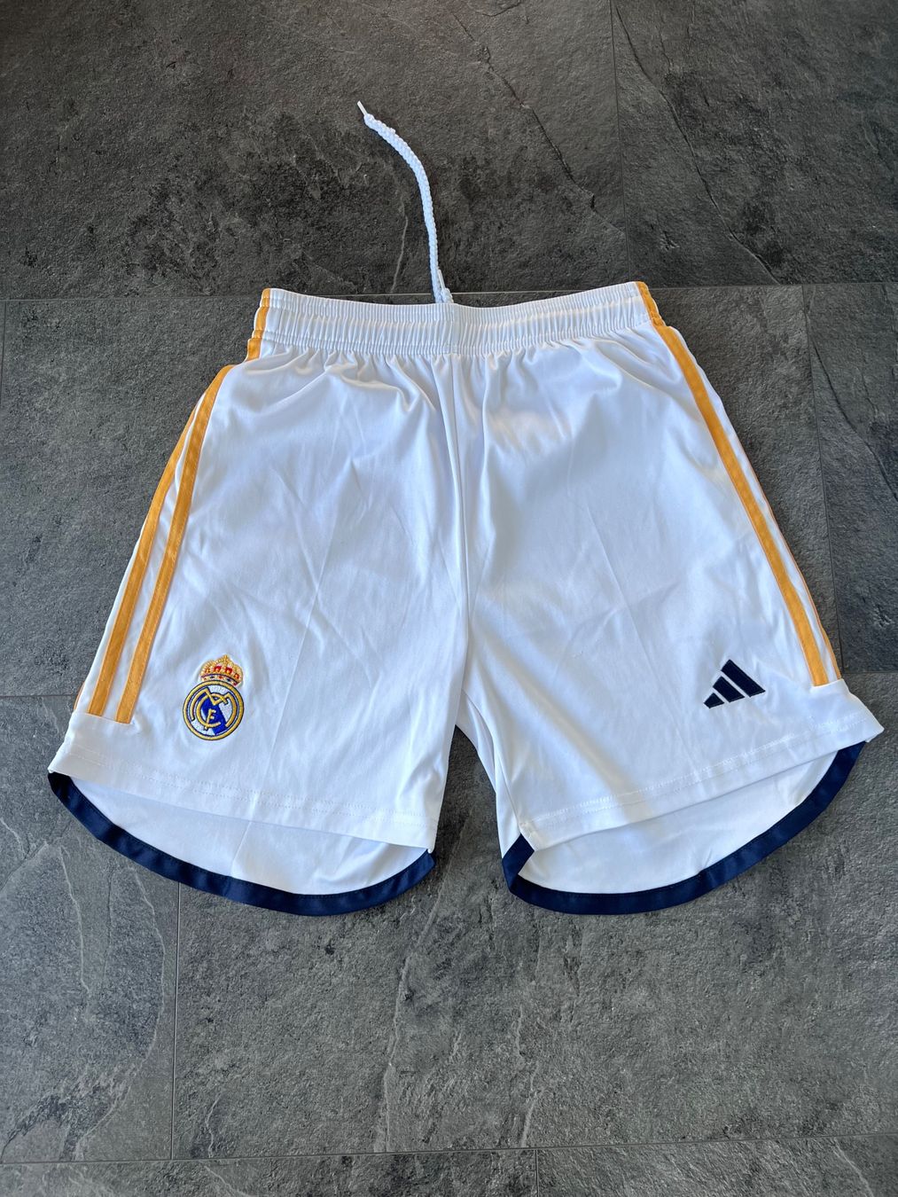 Hosen: Fußballhose , S, neuwertig – Neu (gemäss Beschreibung) aus Walzenhausen von Cerna007 4
