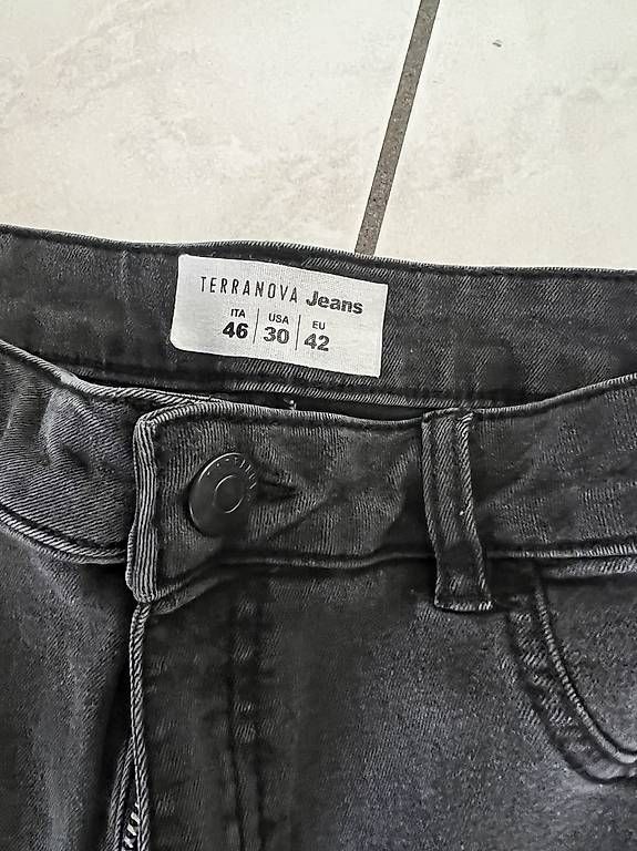 Jeans: Jeans Terranova 44/46 – D'occasion à Viganello par bia_x25w 2