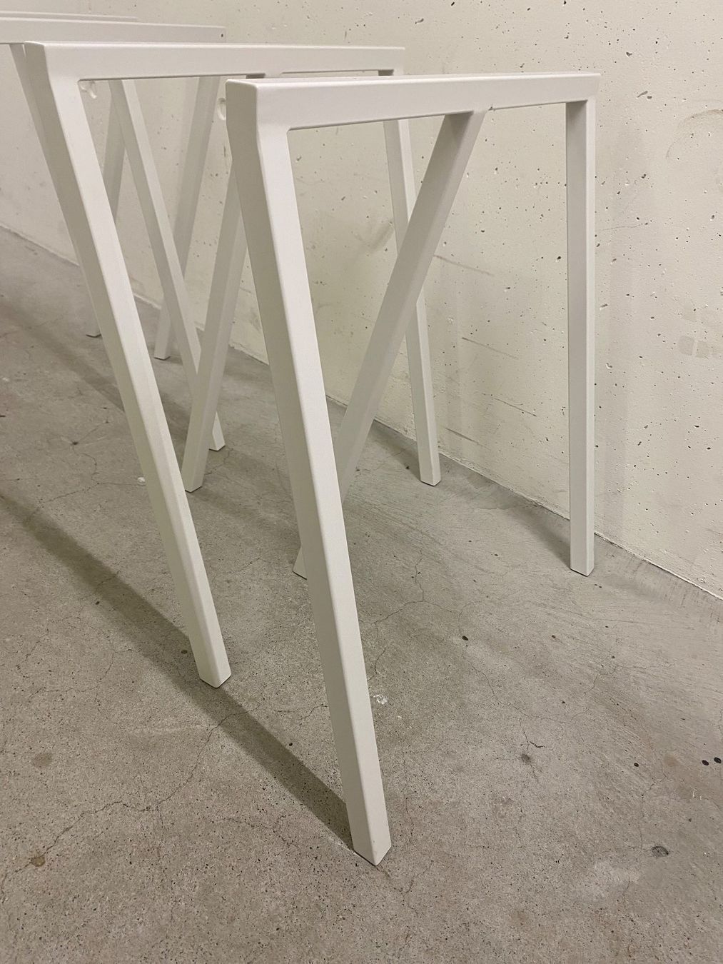 Sonstige Büroeinrichtungen: HAY - Loop Stand Frame Tischböcke, 4 Stk. – Gebraucht aus Zürich von basse1976 2