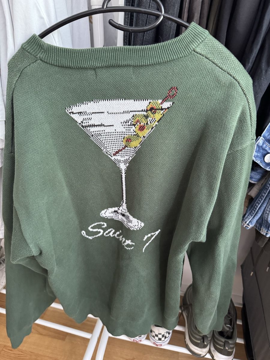 Pullover & Sweatshirts: Pullover Saint 7 Grösse S martini Motiv neuwertig – Gebraucht aus St. Gallen von rechsteinerholding 1