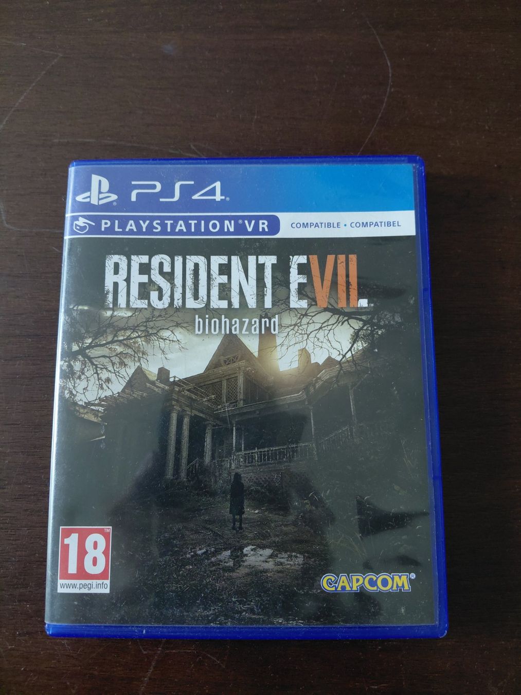 Jeux: Resident Evil 7 sur PS4 – D'occasion à YVERDON-LES-BAINS par Tony-no