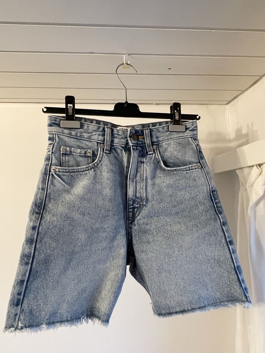 Pull&Bear Jeans: Shorts – Usato da Nottwil venduto da sil_tn5k