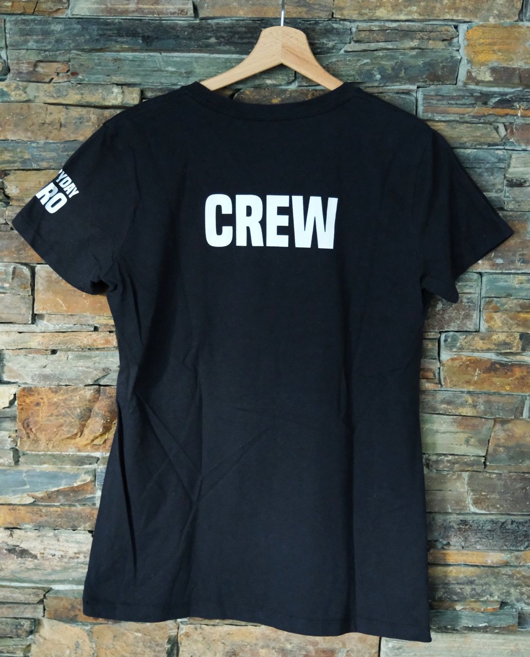T-shirt: T-Shirt Swiss Throwdown Crew schwarz Gr. M – Usato da Winkel venduto da man_2qfr 2