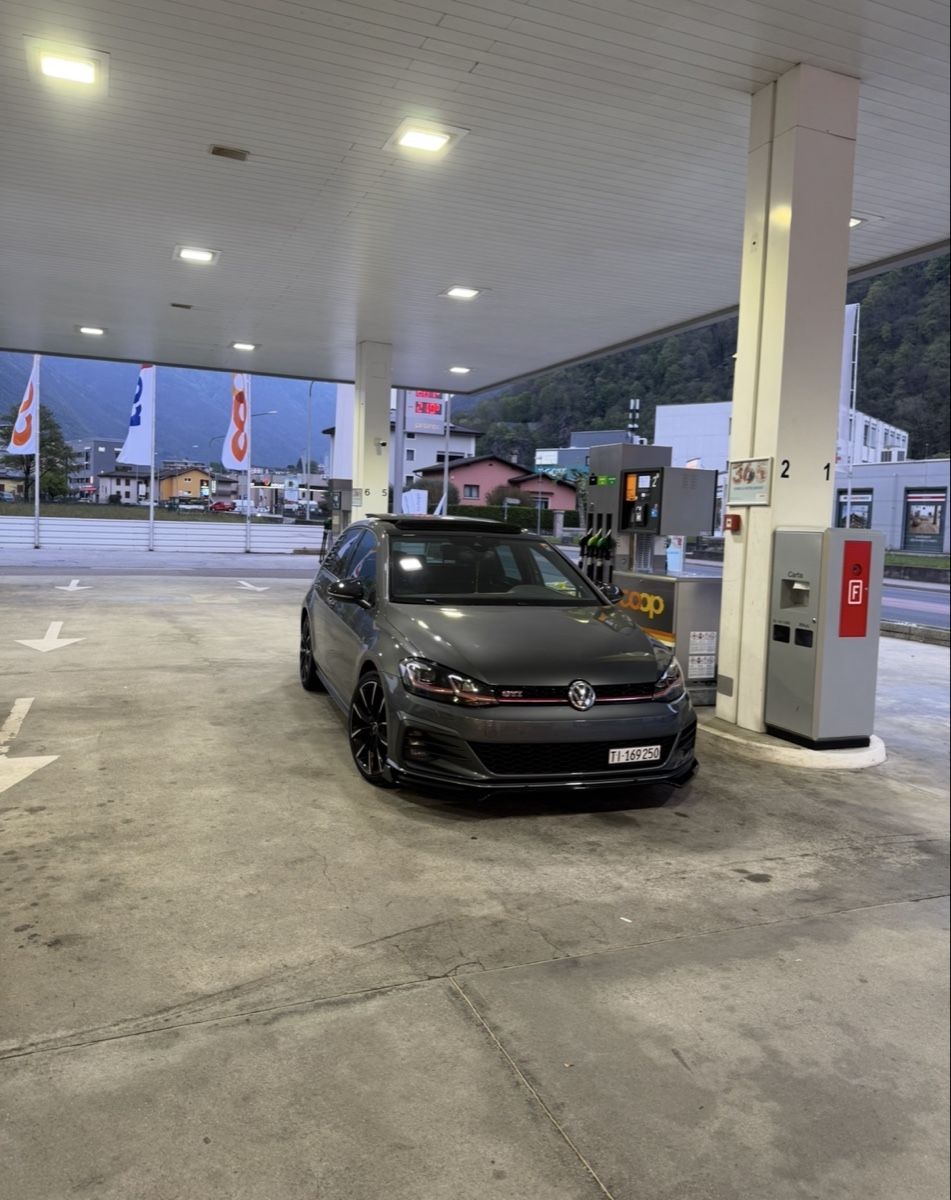 VW Automobili: Volkswagen Golf GTI Performance 7.5 – Usato da Lodrino venduto da ayo_72bb 5