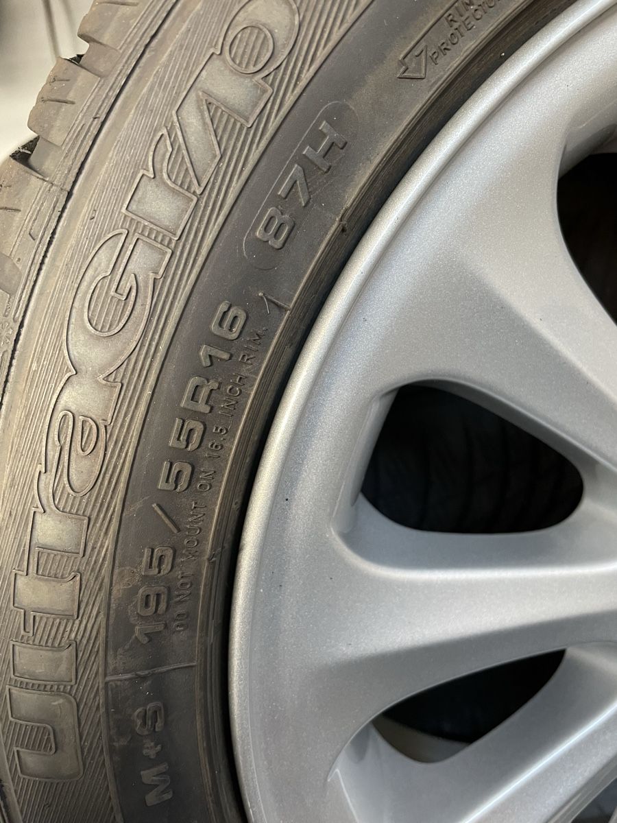 BMW Pneumatici & Ruote complete: 4 BMW ORIGINAL WINTERRÄDER. FÜR EINSER BMW E87 & E88. – Usato da Itingen venduto da sette 1