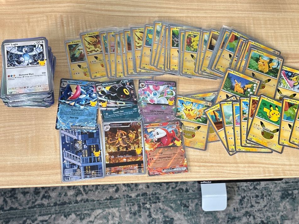 Pokémon Carte collezionabili: Pokémon - 30th Celebration - 46x Pikachu + Bulk – Nuovo (secondo la descrizione) da Killwangen venduto da future_gohan