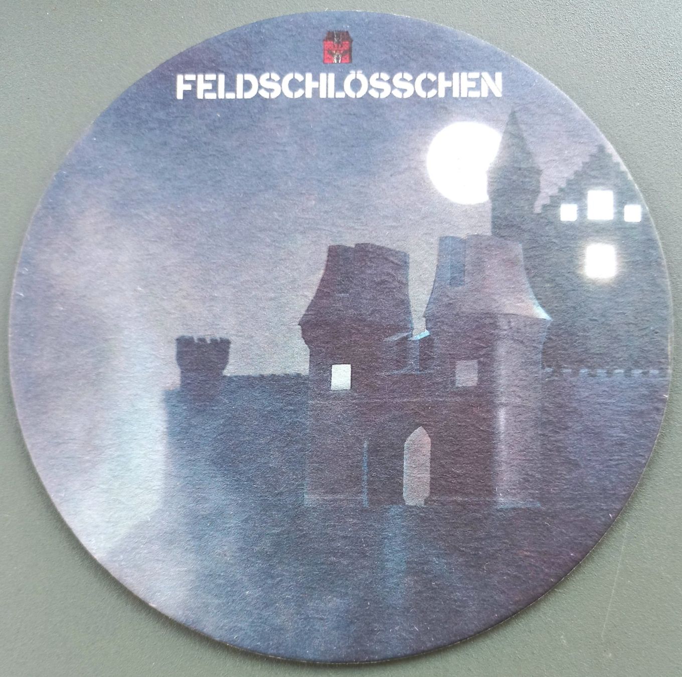 Feldschlösschen Sottobicchieri: Bierdeckel - Feldschlösschen CH – Usato da Niederuzwil venduto da lubimaja