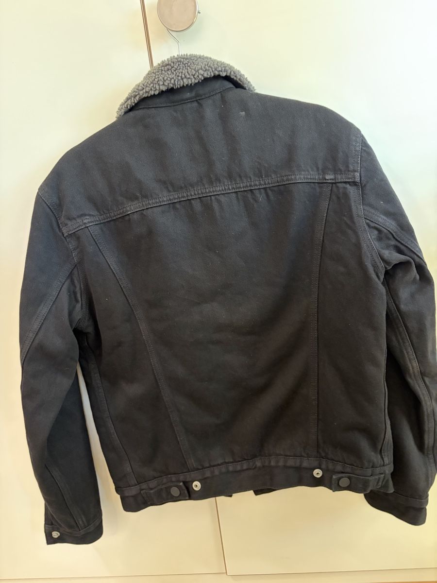 Levi's Giacche: Levi's Black Denim Sherpa Jacket - Size S – Usato da Genève venduto da car_vg8r 3