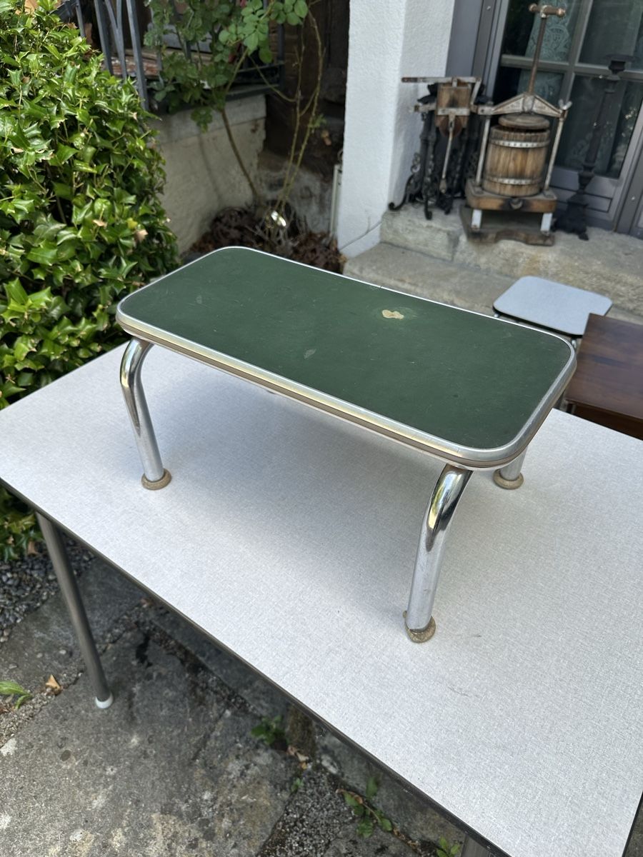 Sgabelli: Schemeli Hocker Spital Vintage  – Usato da Villmergen venduto da Bezdupe